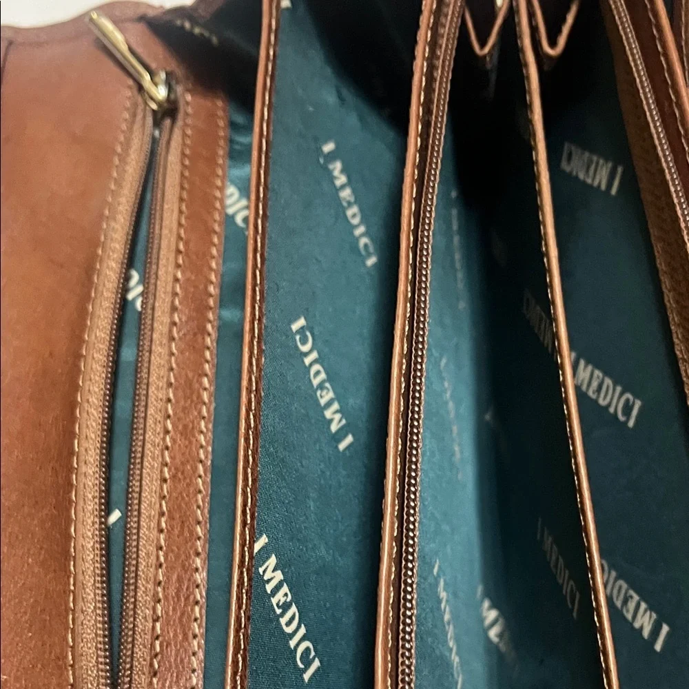 I MEDICI GENUINE LEATHER WALLET